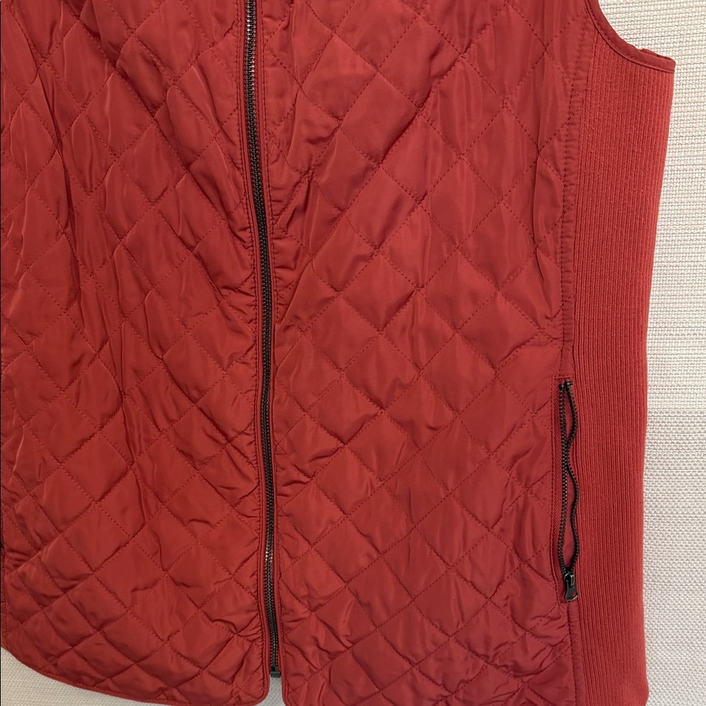 41 Hawthorn Cherry Quilted Vest - Picture 6 of 7